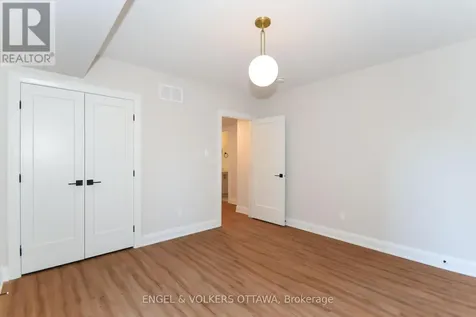 35 Monk Street Ottawa ON K1S 3Y7