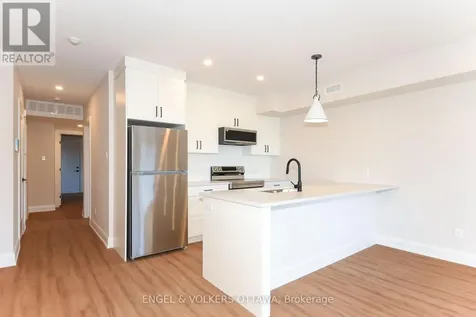 35 Monk Street Ottawa ON K1S 3Y7