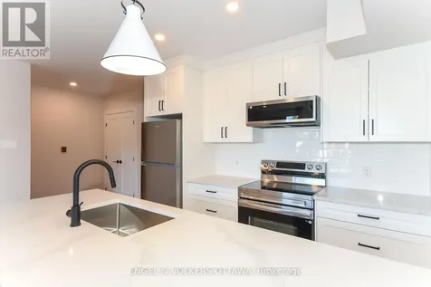 35 Monk Street Ottawa ON K1S 3Y7