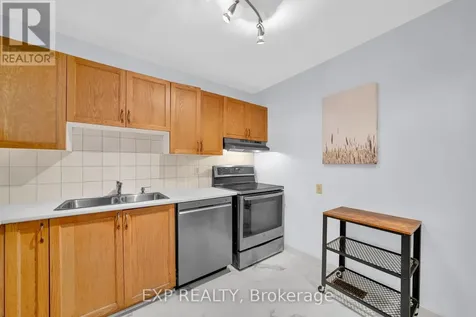 6431 Timothy Court Ottawa ON K1C 3E5