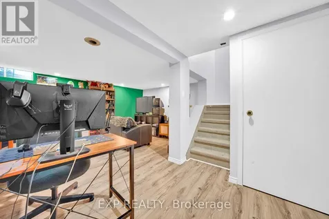 6431 Timothy Court Ottawa ON K1C 3E5
