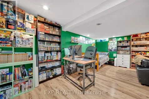 6431 Timothy Court Ottawa ON K1C 3E5