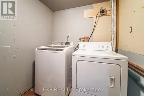 6431 Timothy Court Ottawa ON K1C 3E5
