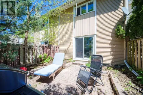 6431 Timothy Court Ottawa ON K1C 3E5