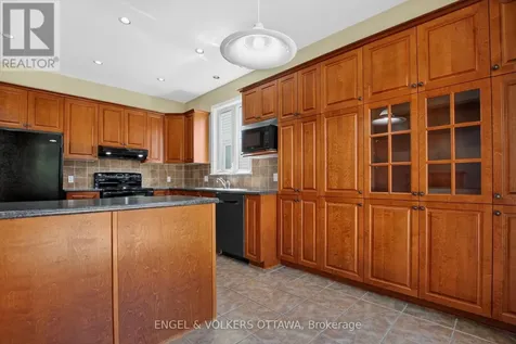 120 Portrush Avenue Ottawa ON K2J 5J2