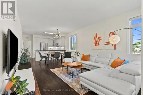 282 Pembina Private Ottawa ON K4M 0G7
