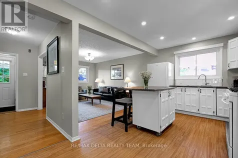 478 Lawson Avenue Ottawa ON K1K 1R5