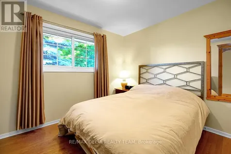 478 Lawson Avenue Ottawa ON K1K 1R5