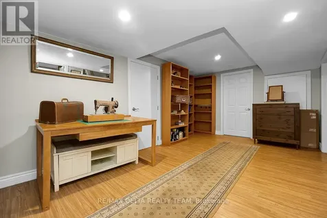 478 Lawson Avenue Ottawa ON K1K 1R5