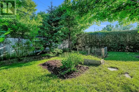 478 Lawson Avenue Ottawa ON K1K 1R5