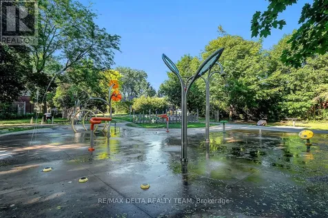 478 Lawson Avenue Ottawa ON K1K 1R5
