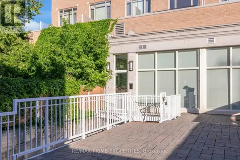 202 St Patrick Street Ottawa ON K1N 5K3