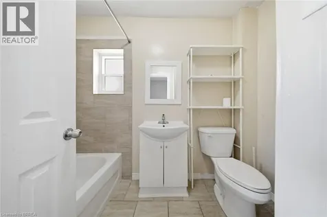 103 Queen Street Brantford ON N3T 3C1