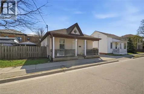 103 Queen Street Brantford ON N3T 3C1