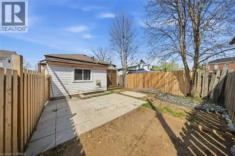 103 Queen Street Brantford ON N3T 3C1