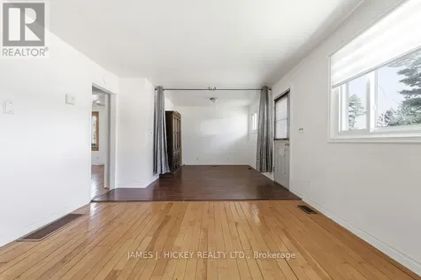 6 Hillcrest Avenue Deep River ON K0J 1P0