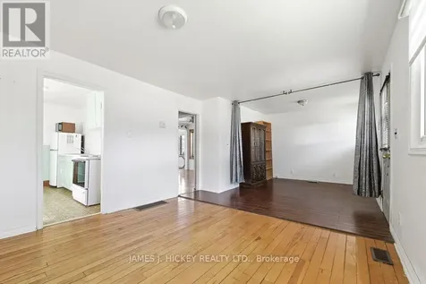 6 Hillcrest Avenue Deep River ON K0J 1P0