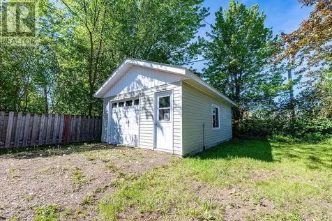 6 Hillcrest Avenue Deep River ON K0J 1P0