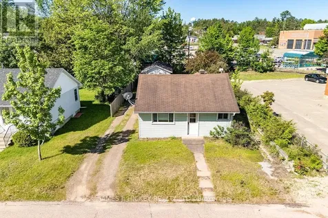 6 Hillcrest Avenue Deep River ON K0J 1P0