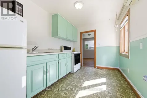 6 Hillcrest Avenue Deep River ON K0J 1P0