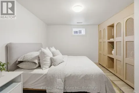 56 Victoria Street South Blue Mountains ON N0H 2P0