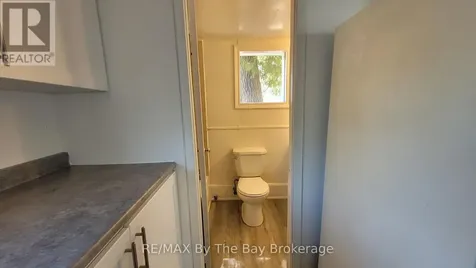 19 Glen Street Wasaga Beach ON L9Z 2K5