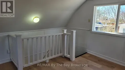 19 Glen Street Wasaga Beach ON L9Z 2K5