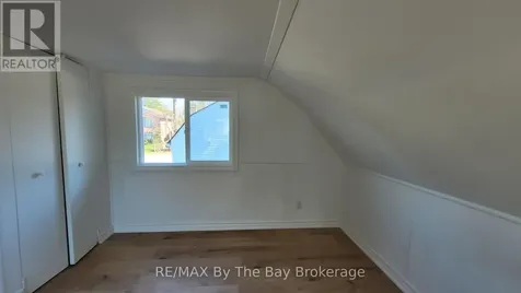 19 Glen Street Wasaga Beach ON L9Z 2K5