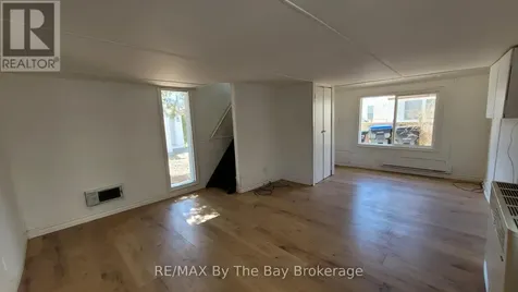 19 Glen Street Wasaga Beach ON L9Z 2K5
