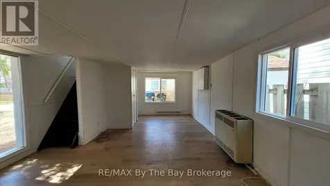 19 Glen Street Wasaga Beach ON L9Z 2K5