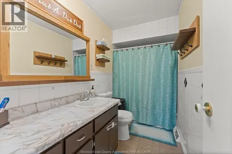 1121 Partington Windsor ON N9B 2P3