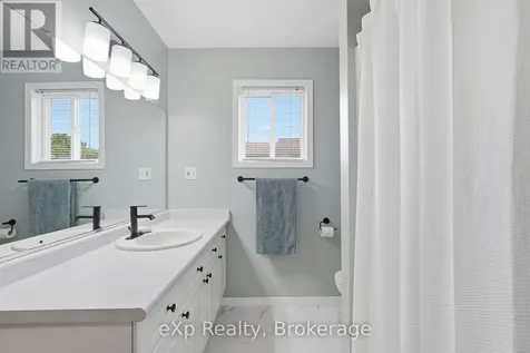 957 Waterloo Street Saugeen Shores ON N0H 2C2