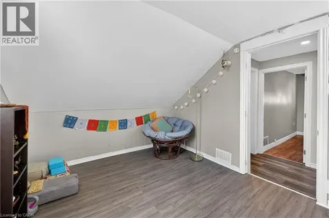 30 Cambridge Avenue Hamilton ON L8H 1T5