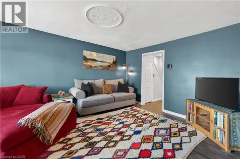 30 Cambridge Avenue Hamilton ON L8H 1T5