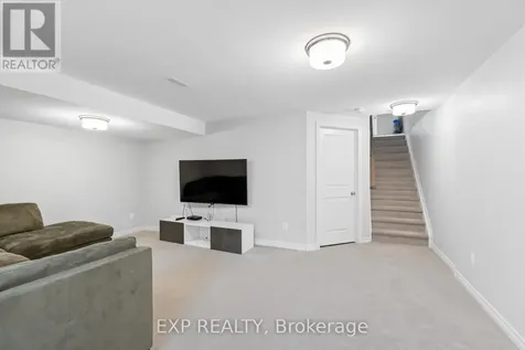 163 Angelonia Crescent Ottawa ON K1T 3V9