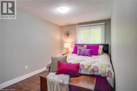 206 Green Valley Drive Kitchener ON N2P 1G9