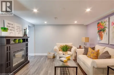 206 Green Valley Drive Kitchener ON N2P 1G9