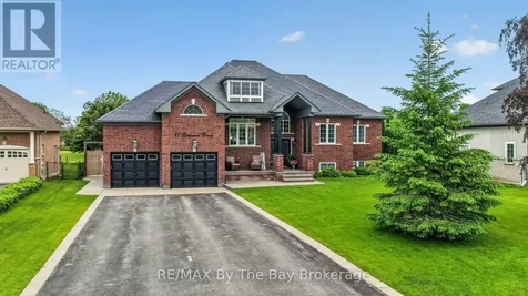 17 Basswood Drive Wasaga Beach ON L9Z 0A8
