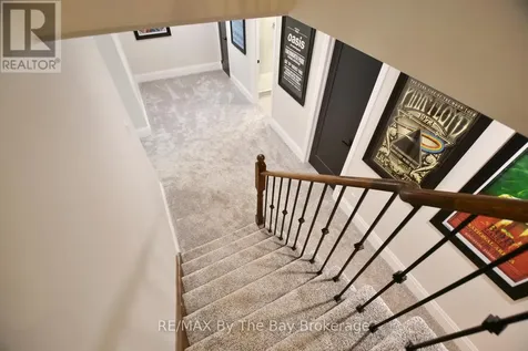17 Basswood Drive Wasaga Beach ON L9Z 0A8