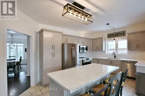 17 Basswood Drive Wasaga Beach ON L9Z 0A8