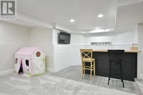 17 Basswood Drive Wasaga Beach ON L9Z 0A8