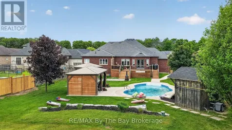 17 Basswood Drive Wasaga Beach ON L9Z 0A8
