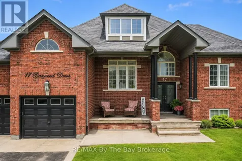 17 Basswood Drive Wasaga Beach ON L9Z 0A8