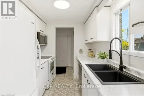 45 Catalina Court Kitchener ON N2M 5L9