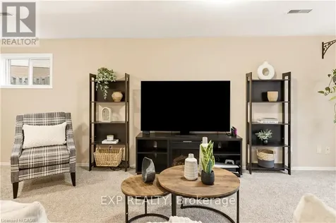 45 Catalina Court Kitchener ON N2M 5L9
