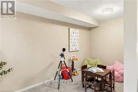 45 Catalina Court Kitchener ON N2M 5L9