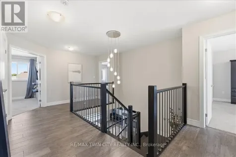 787 Snowberry Court Waterloo ON N2V 0E7