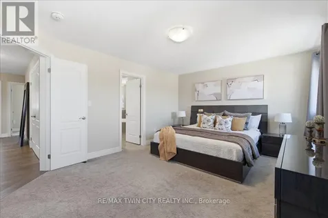 787 Snowberry Court Waterloo ON N2V 0E7