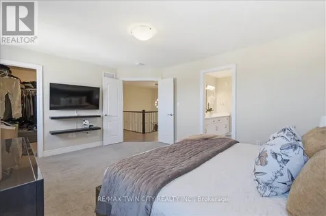 787 Snowberry Court Waterloo ON N2V 0E7
