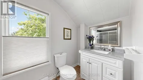 11 Marietta Street Uxbridge ON L9P 1K7